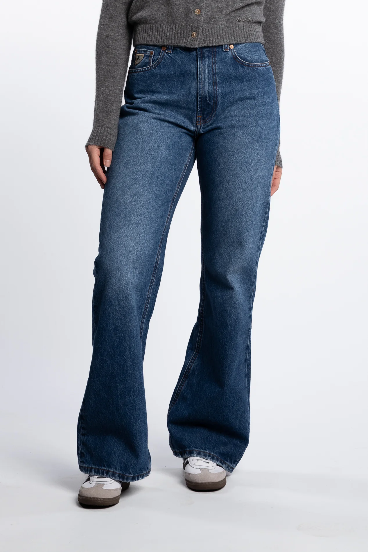 Ninette - 7571 Jackson Distressed Double Stone