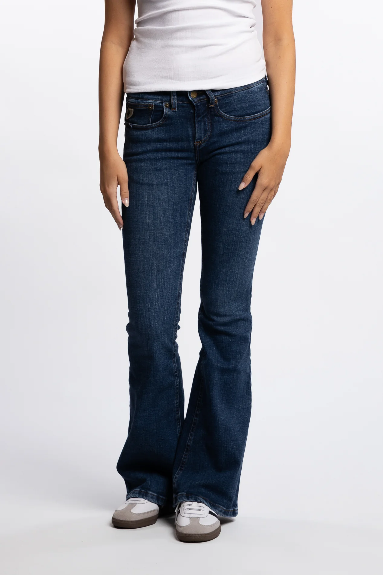 Beverly - Image 2
