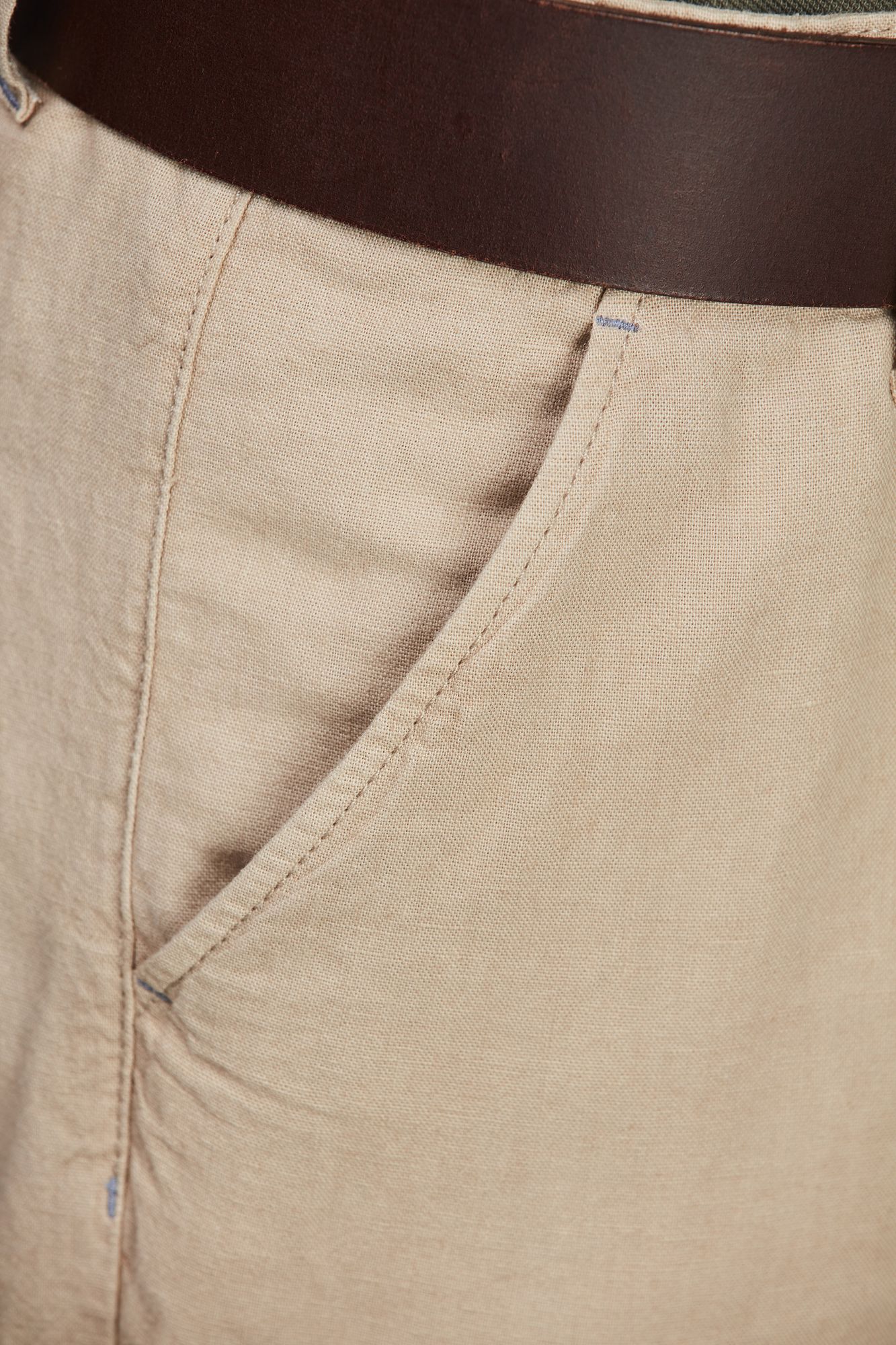 Cotton/Linen Cargo Shorts Beige - Image 5