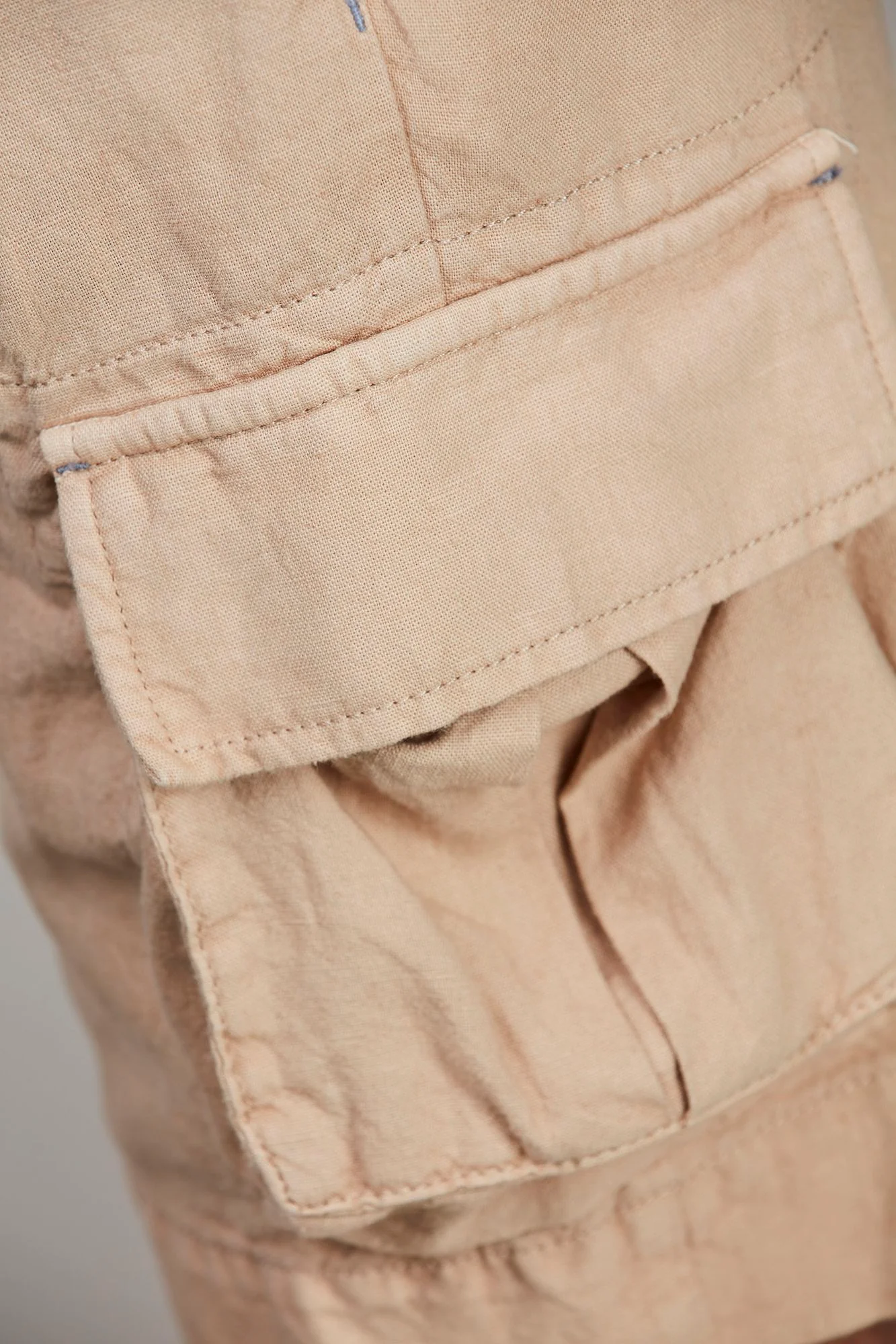 Cotton/Linen Cargo Shorts Beige - Image 6