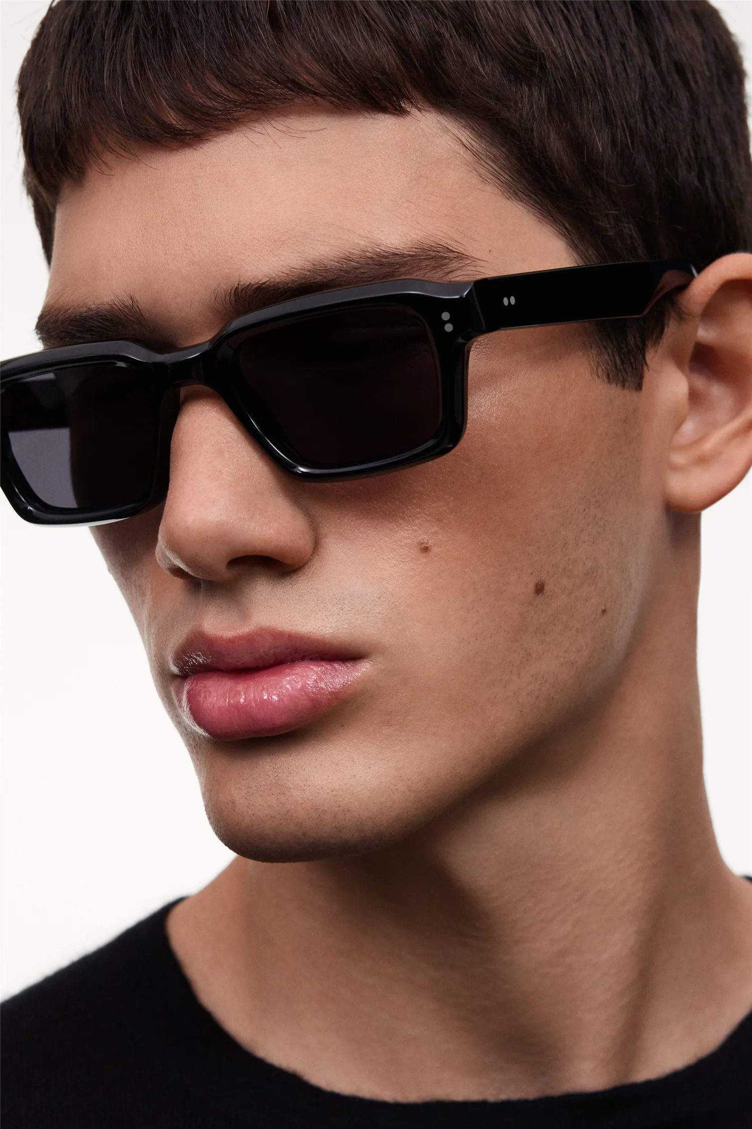 03 Black - Image 7