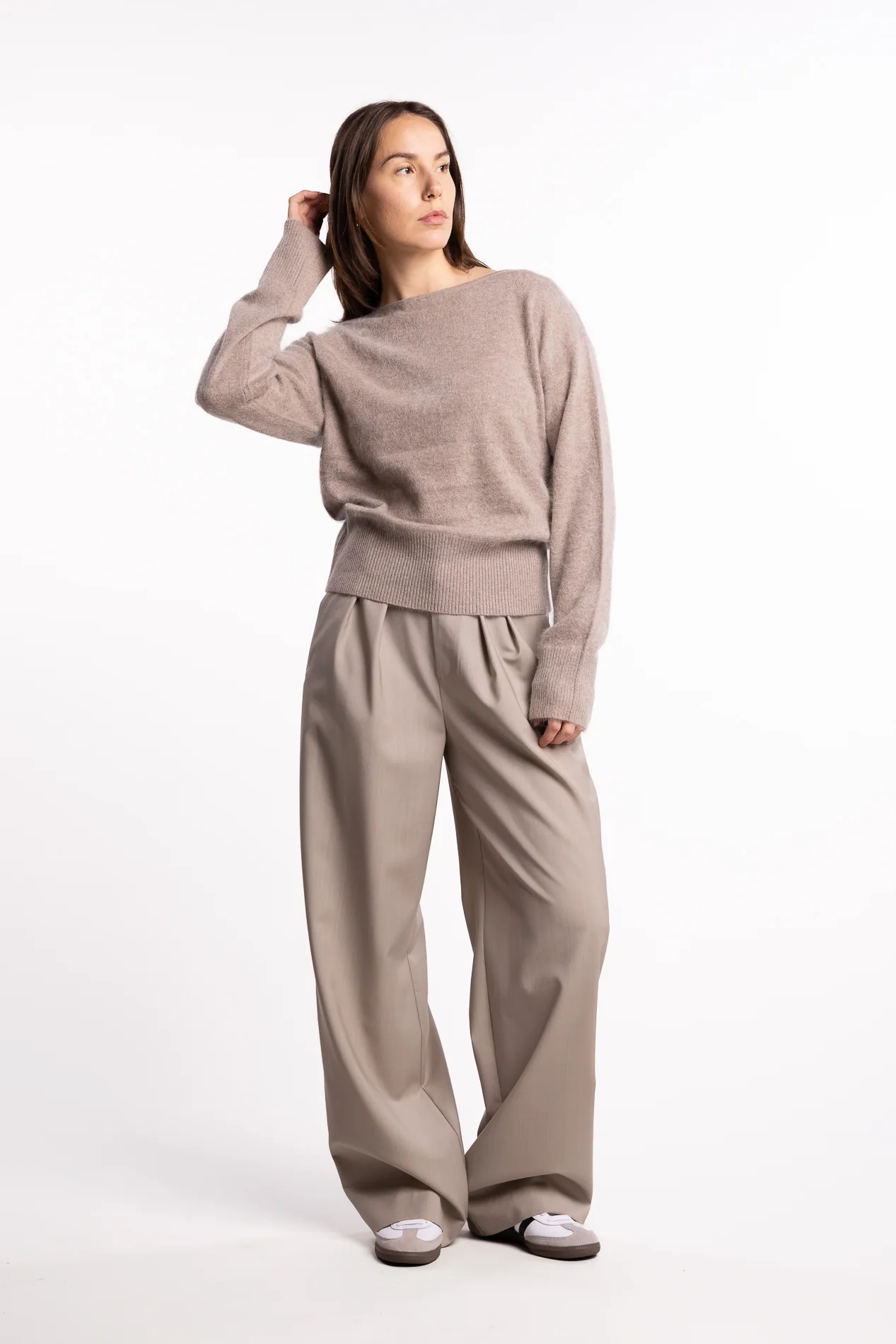 Cloud Knit- Taupe - Image 6