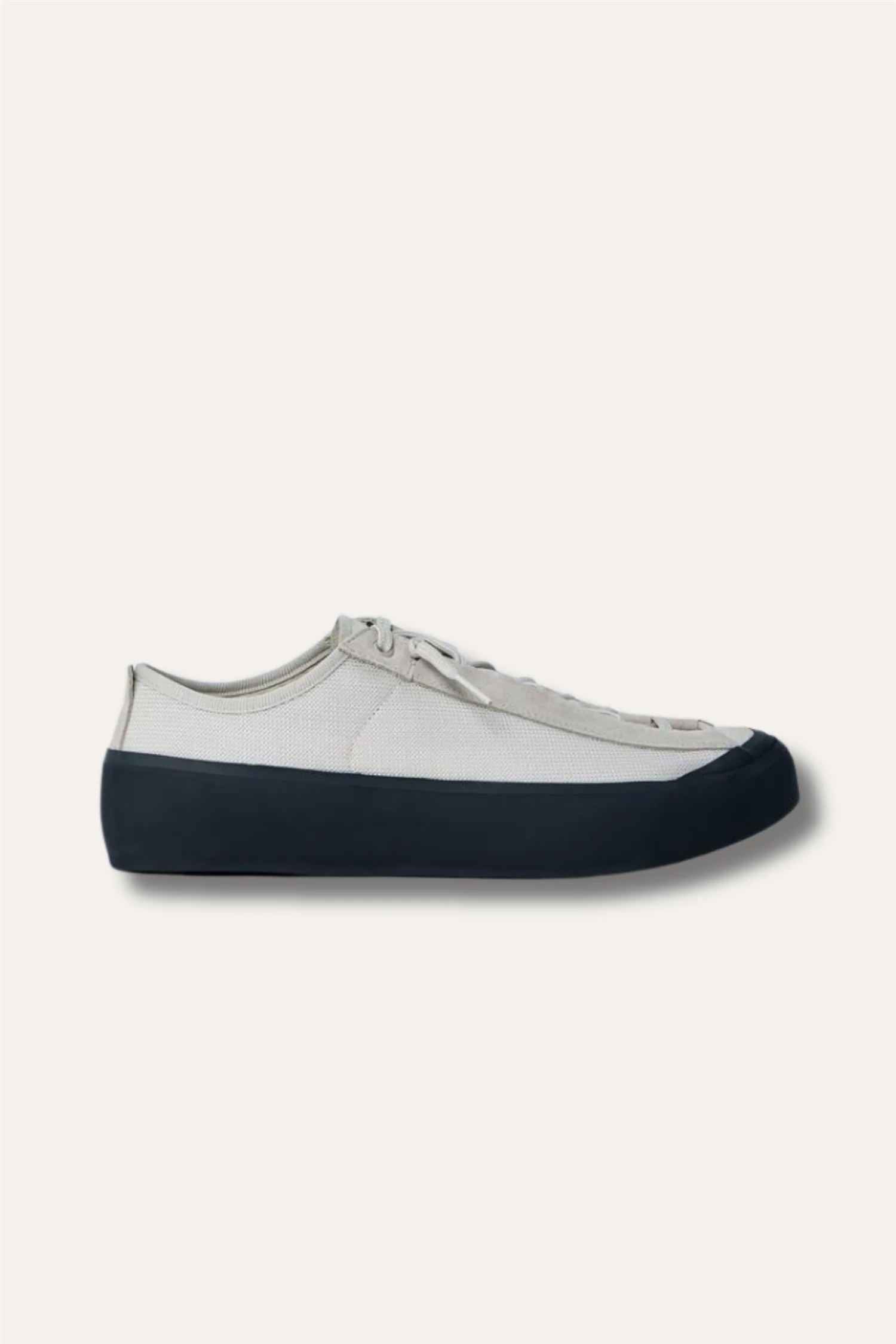 100010 Low-top Trainer With Compass Patch Beige