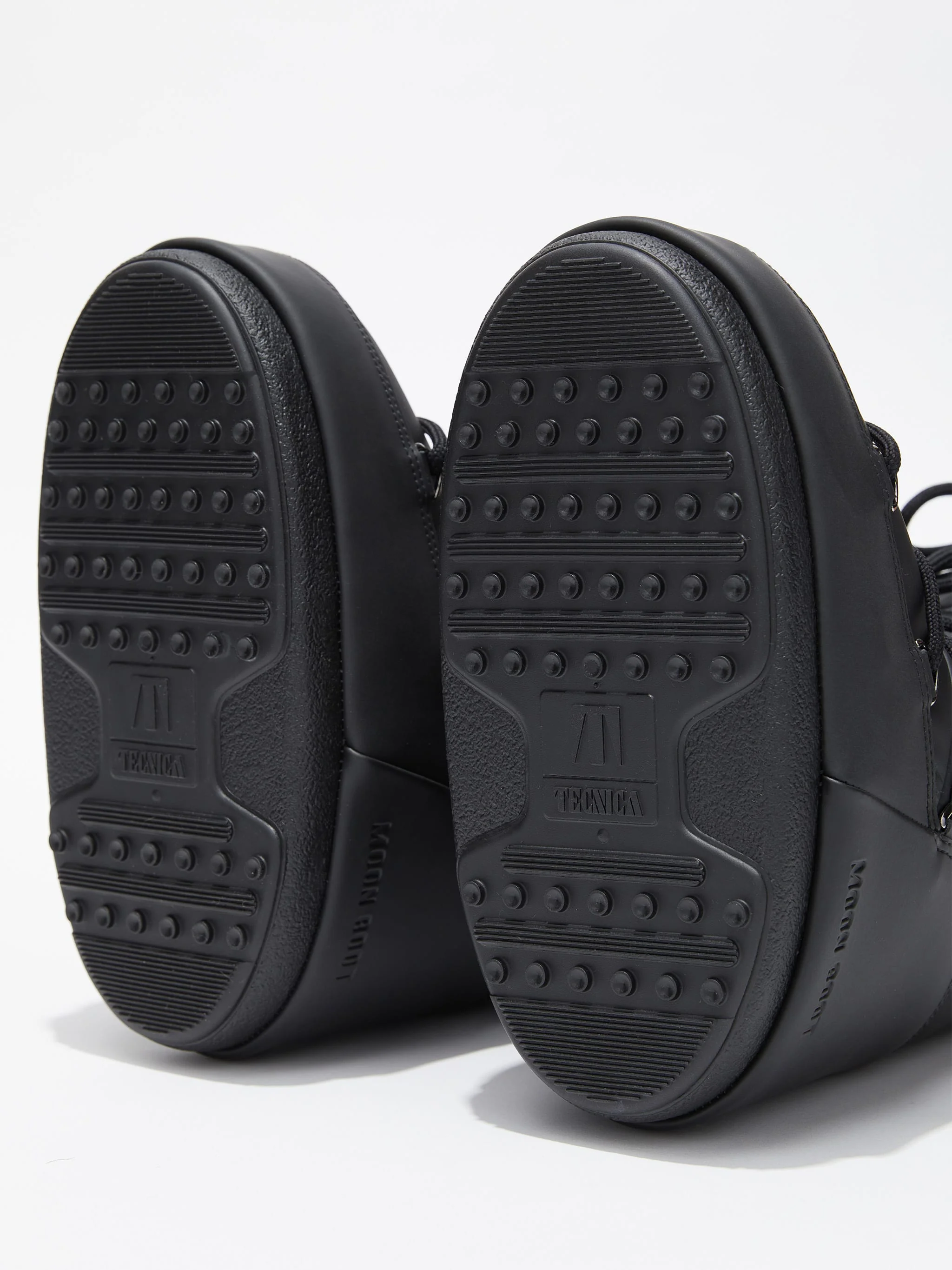 MB Icon Rubber Black - Image 3