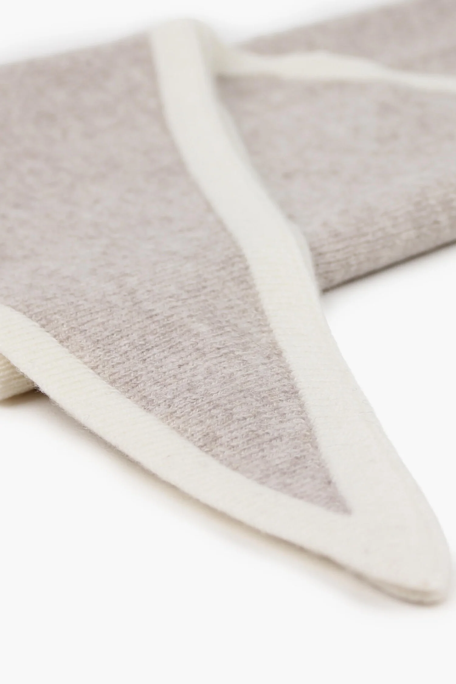 Lara Duo Wool Cashmere Triangle - Sand - Image 4
