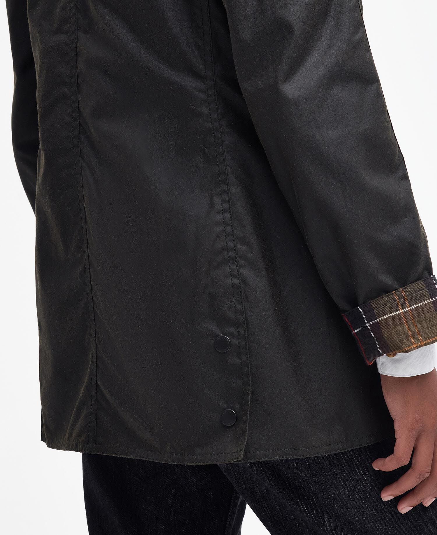 Classic Beadnell Wax Jacket Olive - Image 7