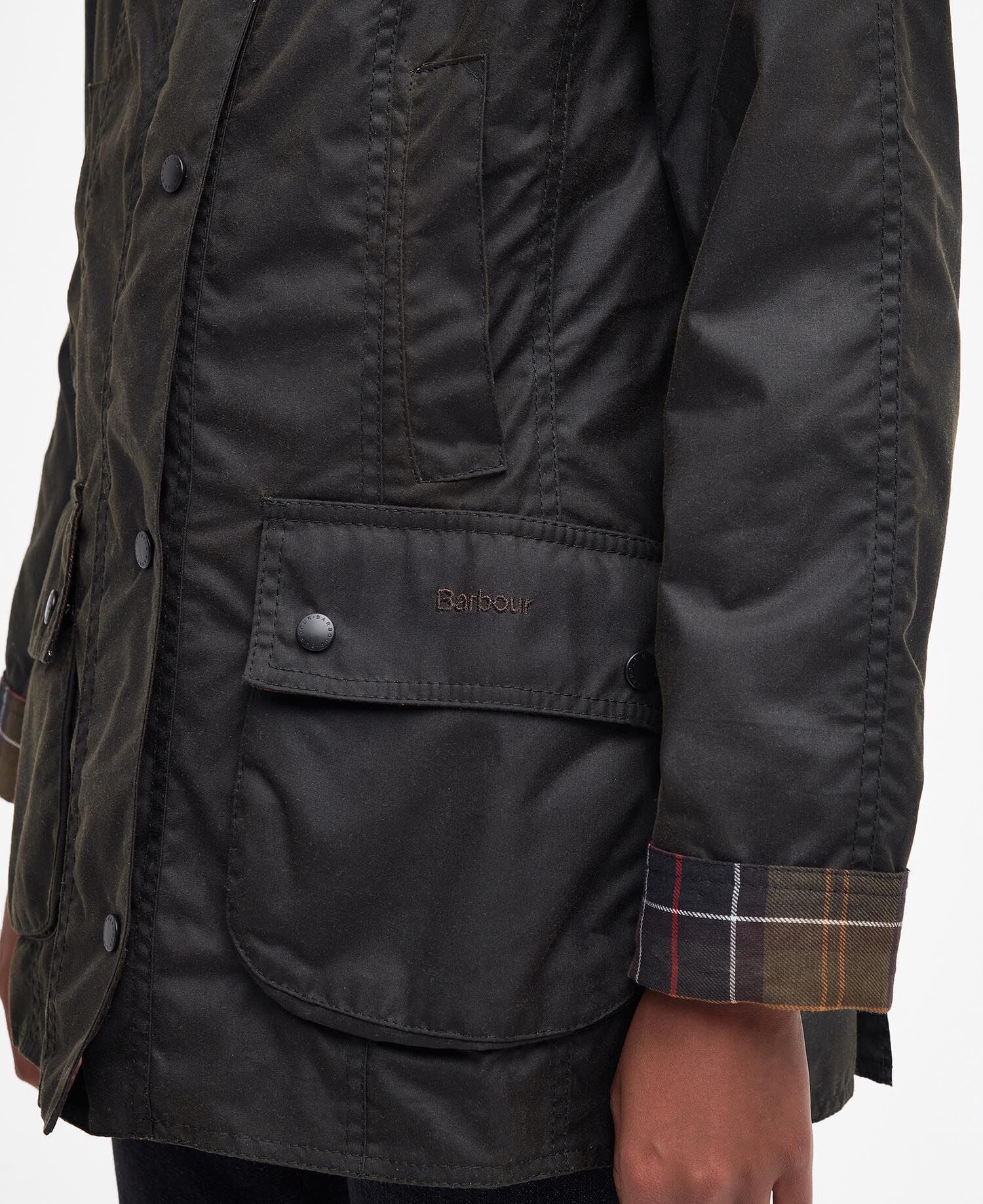 Classic Beadnell Wax Jacket Olive - Image 8